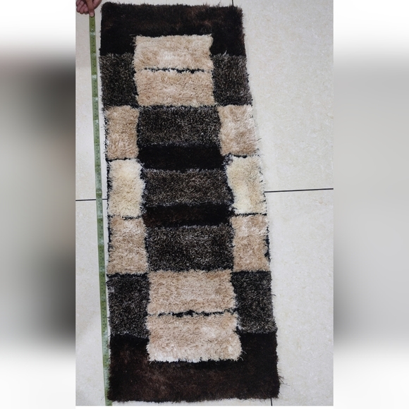 Modern stylish bedroom carpet (NWT) - Picture 3 of 4